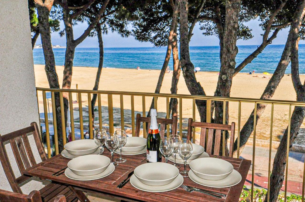 Playmar Litoral Costa Dorada - Only Families Apartment Cambrils Exterior photo