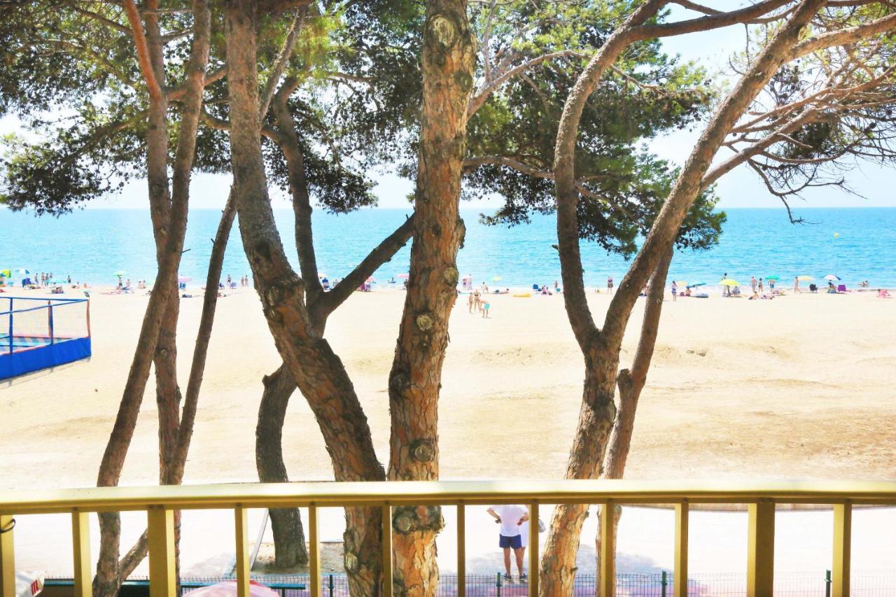 Playmar Litoral Costa Dorada - Only Families Apartment Cambrils Exterior photo