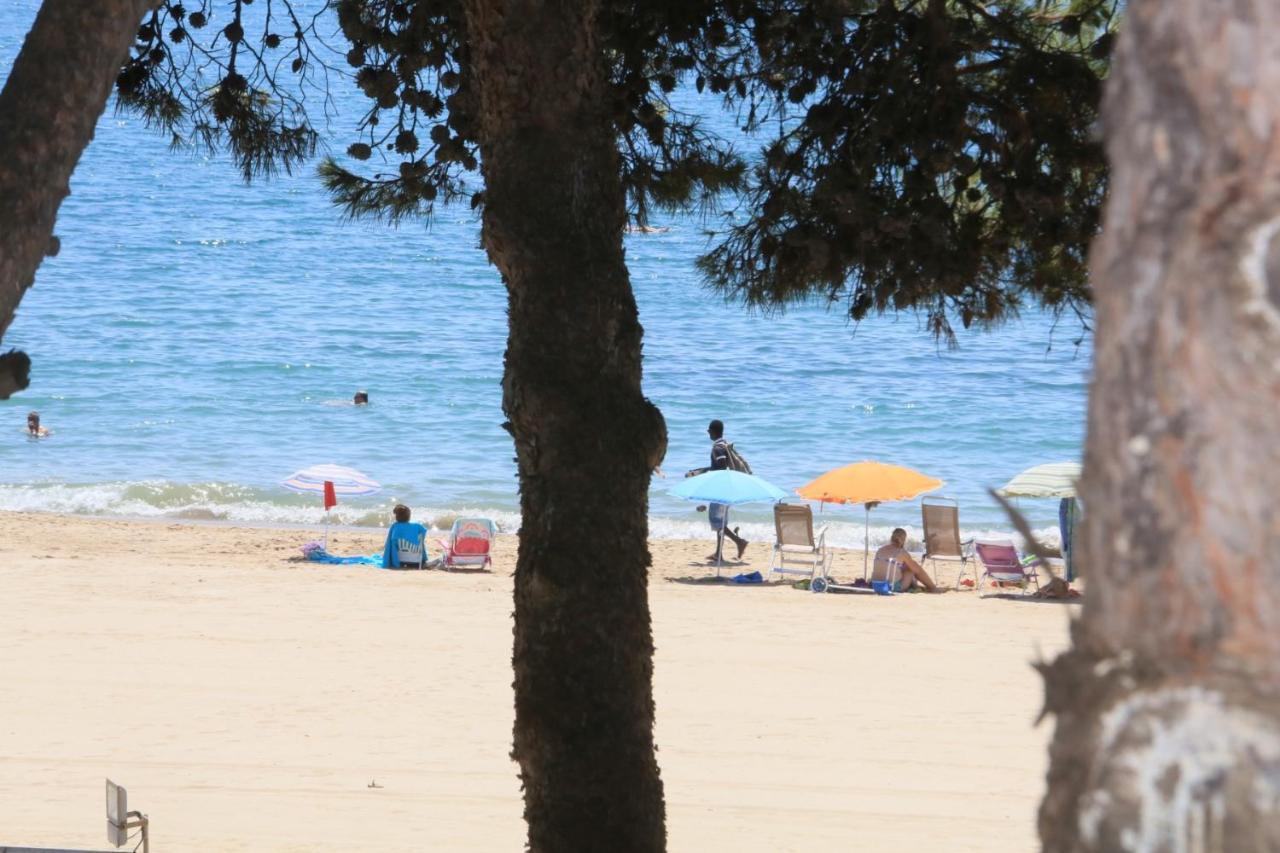 Playmar Litoral Costa Dorada - Only Families Apartment Cambrils Exterior photo